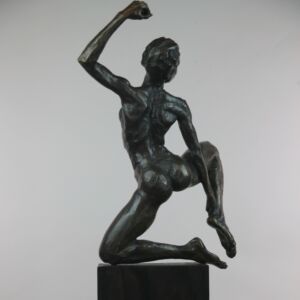 ASZ012 SUSPENDED IN SPACE BACK