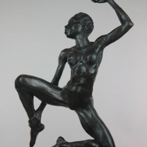 ASZ012 SUSPENDED IN SPACE CLOSSE UP FRONT