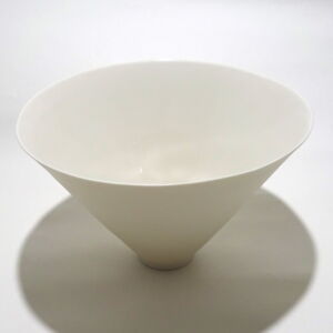 BEM011 Becky Mackenzie Large White Porcelain Conical Bowl