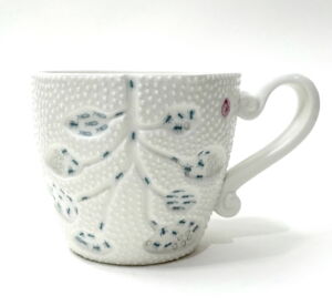 IKI001-Ikuko-Iwamoto-Ants-Nest-Cup-Blue