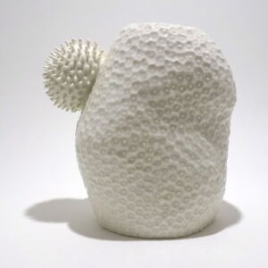 Back-Ikuko-Iwamoto-Nucleous-Pofu-Vase-White