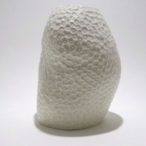 Side-Ikuko-Iwamoto-Nucleous-Pofu-Vase-White