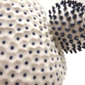Close-Up-Ikuko-Iwamoto-Nucleolus-Pofu-Vase-Navy