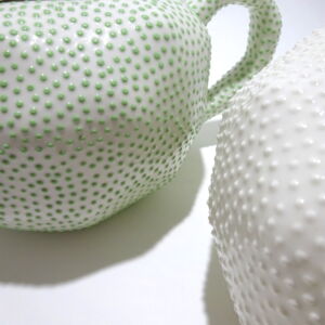 Close-Up-Ikuko-Iwamoto-Dotted-Teapots