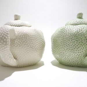 Handles-Ikuko-Iwamoto-Dotted-Teapots