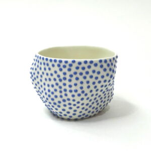IKI033-Ikuko-Iwamoto-Large-Dotted-Guinomi-Sake-Cup-Blue