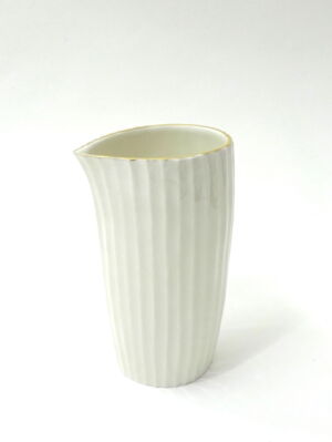 IKI038-Ikuko-Iwamoto-Stripe-Sake-Jug