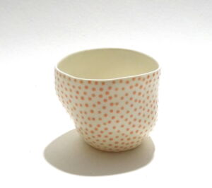 IKI046 Ikuko Iwamoto Small Dotted Guinomi Sake Cup Peach