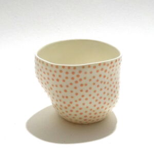 IKI046 Ikuko Iwamoto Small Dotted Guinomi Sake Cup Peach