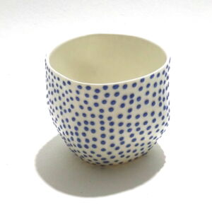 IKI048 Ikuko Iwamoto Small Dotted Guinomi Sake Cup Blue