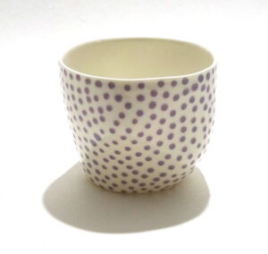 IKI050 Ikuko Iwamoto Small Dotted Guinomi Sake Cup Purple