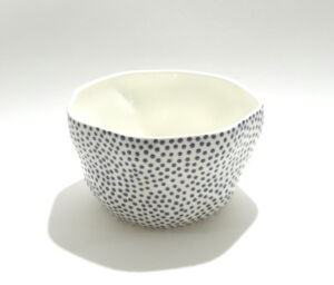 IKI065 Ikuko Iwamoto Dotted Rice Bowl Dark Blue