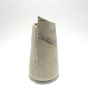 JUC002 WHITE GREEN MARBLE VASE DETAIL1