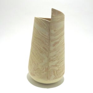 JUC003 WHITE SALMON STRATA VASE