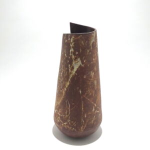 JUC006 RED JAPER VASE DETIL