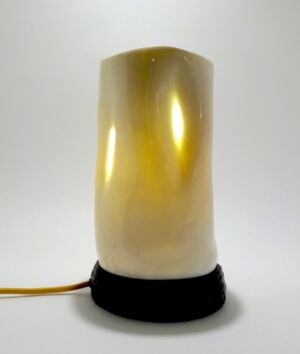 JUC010 WHITE PORCELAIN LAMP DETAIL
