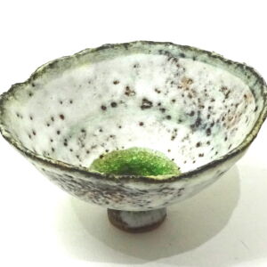 JUOS006-Julie-OSullivan-Pinch-Pot-w-Sea-Grass-Foot-Ring-6