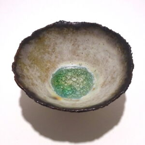 Above-Julie-OSullivan-Pinch-Pot-w-Sea-Glass-Foot-Ring-7