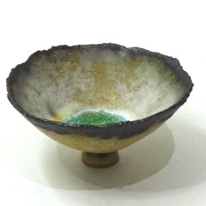 JUOS007-Julie-OSullivan-Pinch-Pot-w-Sea-Glass-Foot-Ring-7