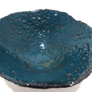 Close-Up-Julie-OSullivan-Dark-Green-Pinch-Pot-w-Foot-Ring-Small