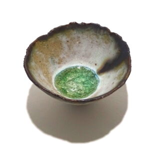 JUOS020 Julie O Sullivan Pinch Pot w Sea Glass Foot Ring