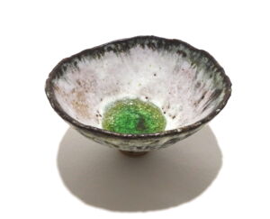 JUOS021 Julie O Sullivan Pinch Pot w Sea Glass Foot Ring