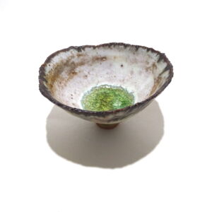 JUOS023 Julie O Sullivan Pinch Pot w Sea Glass Foot Ring