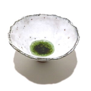 JUOS026 Julie O Sullivan Pinch Pot w Sea Glass Foot Ring