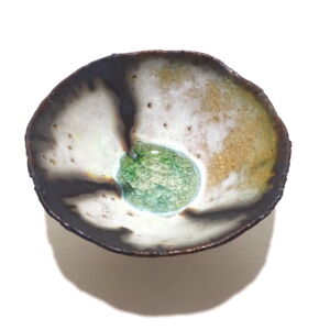 JUOS028 Julie O Sullivan Pinch Pot w Sea Glass Foot Ring