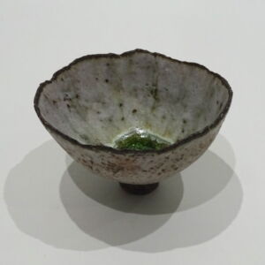 JUOS035 Julie O Sullivan Pinch Pot with Sea Glass Foot Ring