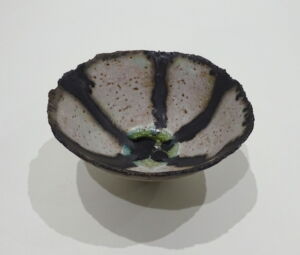 JUOS038 Julie O Sullivan Pinch Pot with Sea Glass Foot Ring