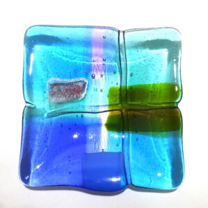 Above-Kim-Bramley-Transparent-Tapstry-Land-Plate