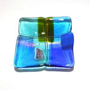 KIB031-Kim-Bramley-Transparent-Tapstry-Land-Plate