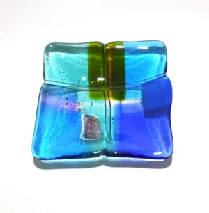 KIB031-Kim-Bramley-Transparent-Tapstry-Land-Plate