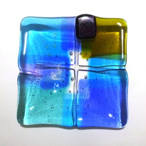 Above-Kim-Bramley-Transparent-Tapstry-Land-Plate