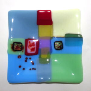 Above-Kim-Bramley-Transparent-Tapstry-Land-Plate