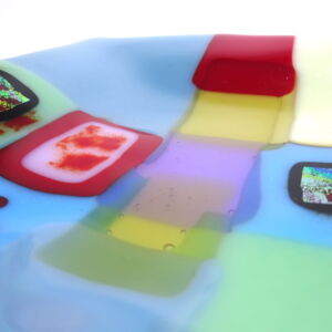 Close-Up-Kim-Bramley-Transparent-Tapstry-Land-Plate