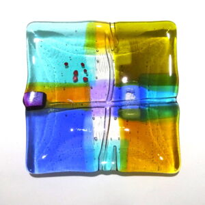 Above-Kim-Bramley-Transparent-Tapstry-Land-Plate