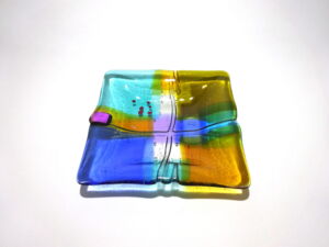 KIB034-Kim-Bramley-Transparent-Tapstry-Land-Plate