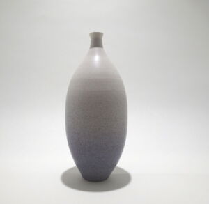 LB029 MEDIUM OVAL VASE WHITEGREY