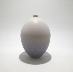 LB030 ROUND VASE WHITEGREY