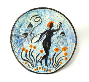 MOM004-Morag-Mac Innes-Hosing-Round-Platter