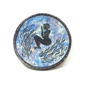 SOLD-MOM013-Morag-Mac Innes-Gardening-Round-Platter