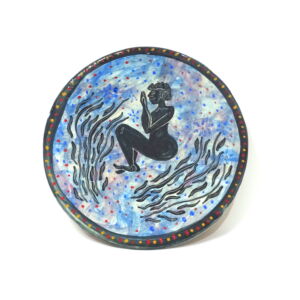 SOLD-MOM013-Morag-Mac Innes-Gardening-Round-Platter