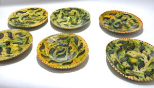MOM025 Morag Mac Innes Fish Yellow Plates set of 6