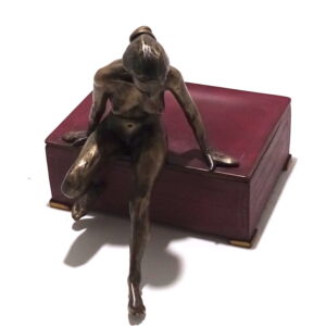 NID002-Nick-Davis-Girl-Box