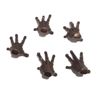 Back-Nick-Davis-Bronze-Hand-Scuttlers