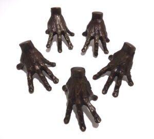 NID017020-Nick-Davis-Bronze-Hand-Scuttlers