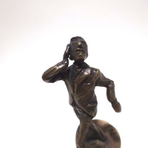 Close-Up-Nick-Davis-Talking-Business-Man-Bottle-Stopper