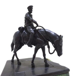 Close Up Nick Davis Little Horse Box